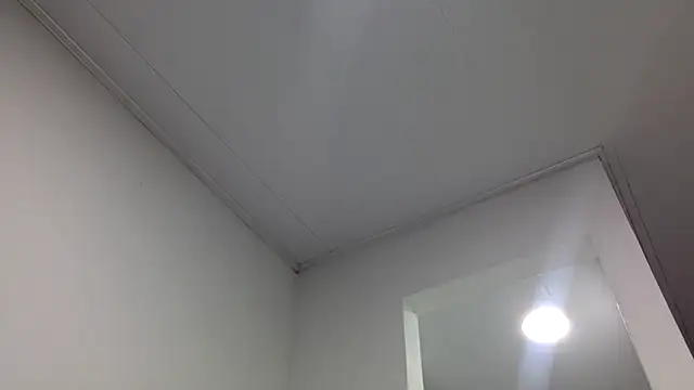 Snapshot of derek_smiith chatting on May 2026 05:27:02 AM derek smiith online show from May 2026 05:27:02 AM