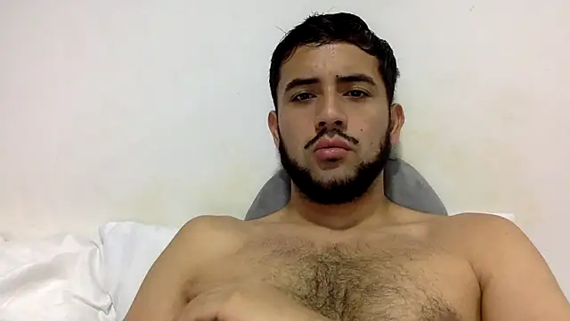 Snapshot of derek_smiith chatting on June 2026 08:05:02 AM derek smiith online show from June 2026 08:05:02 AM