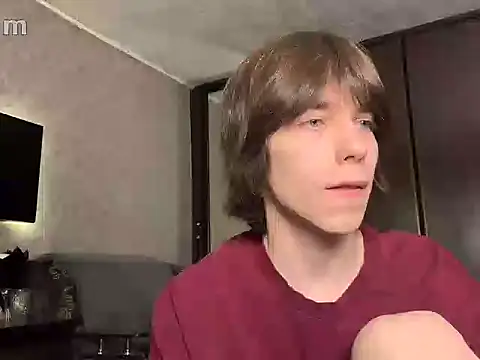 Snapshot of mason_silver chatting on April 2026 12:13:01 PM mason silver online show from April 2026 12:13:01 PM