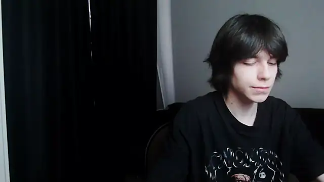 Snapshot of mason_silver chatting on April 2026 07:24:01 AM mason silver online show from April 2026 07:24:01 AM