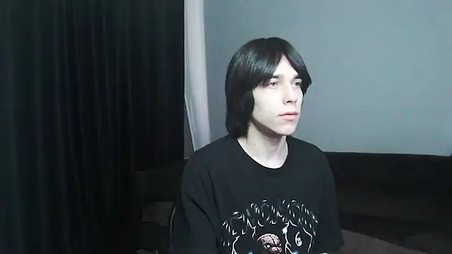 Snapshot of mason_silver chatting on April 2026 08:09:02 AM mason silver online show from April 2026 08:09:02 AM