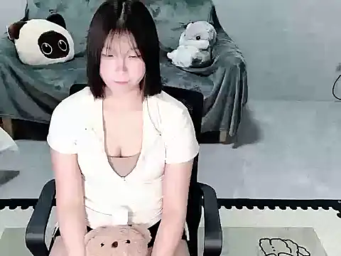 Snapshot of YangYang--baby chatting on April 2026 04:52:01 PM YangYang--baby online show from April 2026 04:52:01 PM