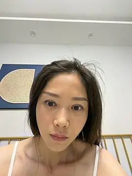 yuanpu0925 online show from April 2026 09:42:01 PM