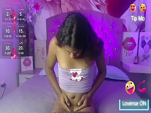 Renata Valentina online show from May 2026 11:27:01 AM