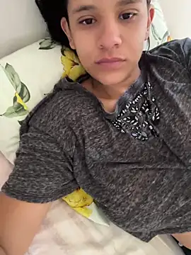 Snapshot of biaamendes chatting on March 2026 11:00:01 AM biaamendes online show from March 2026 11:00:01 AM