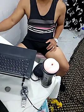 Kei Black online show from May 2026 04:44:02 PM