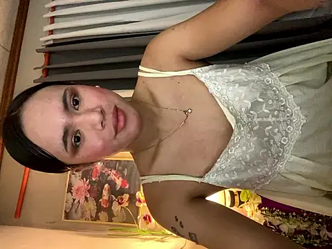  Flirtyprincess  online show from April 2026 03:20:01 AM