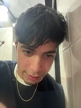 Snapshot of nico_herrera__ chatting on May 2026 10:17:02 PM nico herrera online show from May 2026 10:17:02 PM