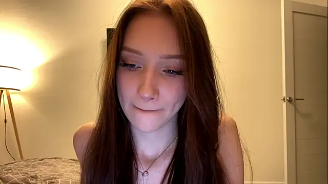 Snapshot of MiaNewstrom chatting on March 2026 08:42:01 PM MiaNewstrom online show from March 2026 08:42:01 PM