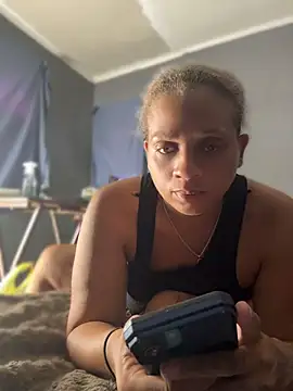 SHY QUINN online show from July 2026 07:09:01 PM