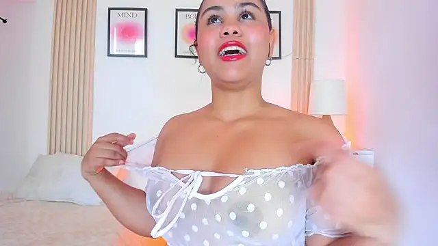 lia stuart1 online show from April 2026 04:48:01 PM