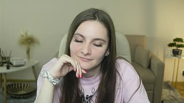 GwennElena online show from March 2026 07:09:02 AM