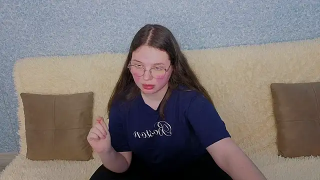 SofiDreamm online show from March 2026 12:38:02 PM