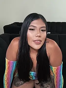 aleenavarro online show from June 2026 10:25:01 PM