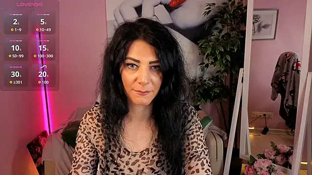 Ophyrix online show from April 2026 10:02:01 AM