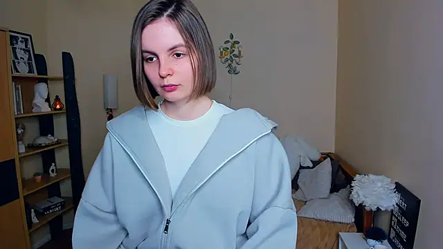 Snapshot of AnnaSchroen chatting on April 2026 07:15:02 AM AnnaSchroen online show from April 2026 07:15:02 AM