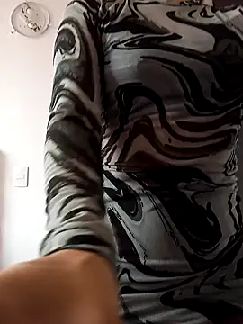 themaskeddiosa  online show from April 2026 03:09:01 PM