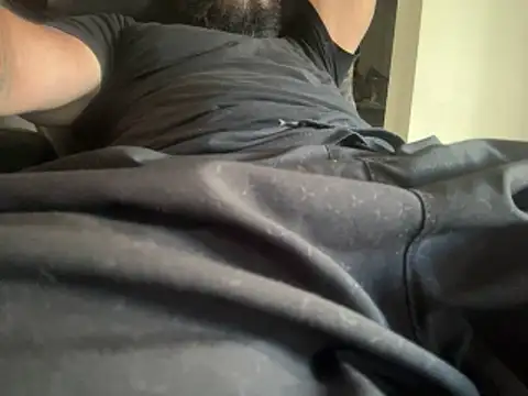 sidestroke211 online show from April 2026 11:53:02 PM