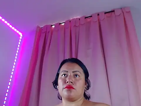 vibeSex1 online show from April 2026 07:15:02 PM
