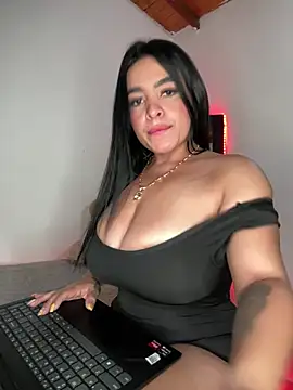 Danna 222  online show from May 2026 07:27:02 AM