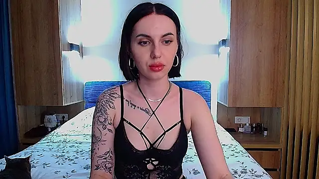Sour Berry  online show from May 2026 04:37:01 PM