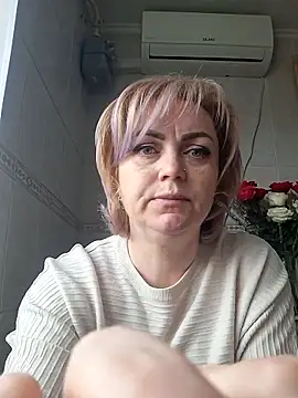 SylvieGold453 online show from April 2026 01:45:02 PM