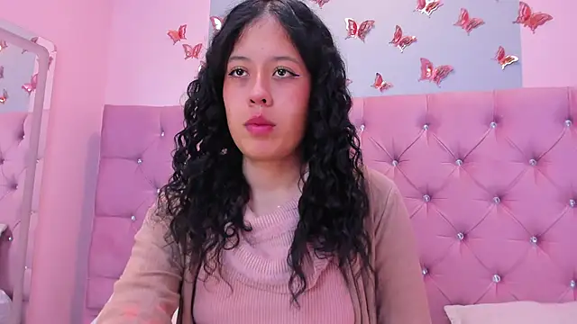 Snapshot of Kaira_luxury chatting on May 2026 02:53:02 AM Kaira luxury online show from May 2026 02:53:02 AM