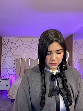 ELA TAY1 online show from May 2026 12:45:02 PM