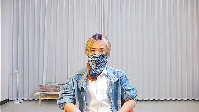 wumei-001 online show from April 2026 01:41:01 PM