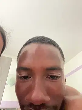 INTRUDERS20 online show from April 2026 01:48:02 PM