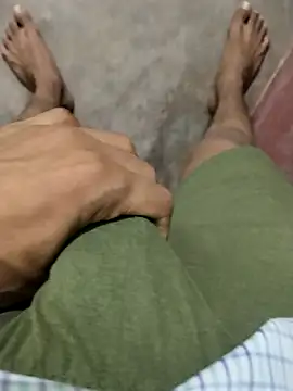 Snapshot of Daddy_004__ chatting on April 2026 01:20:01 PM Daddy 004 online show from April 2026 01:20:01 PM