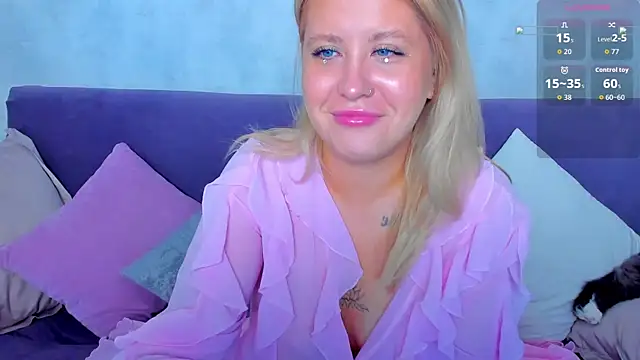 Snapshot of Simply_Alex chatting on June 2026 12:58:02 AM Simply Alex online show from June 2026 12:58:02 AM