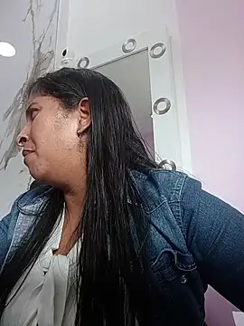 SofiaMendez1  online show from May 2026 06:17:02 PM