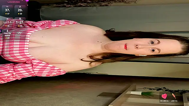 Karolisse online show from May 2026 06:20:01 AM