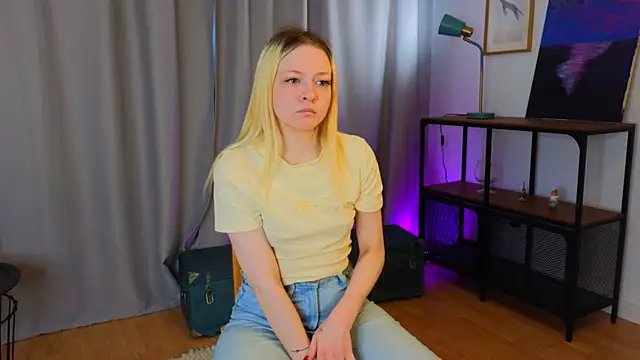 OliviaCaffery online show from May 2026 04:24:02 PM