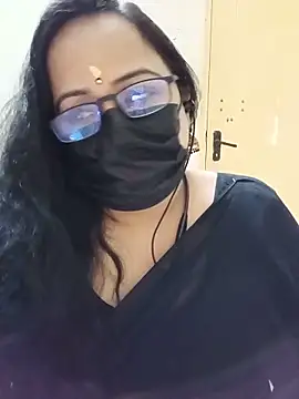 Snapshot of monisha_cam chatting on June 2026 09:19:02 AM monisha cam online show from June 2026 09:19:02 AM
