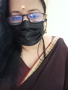 Snapshot of monisha_cam chatting on July 2026 06:32:02 PM monisha cam online show from July 2026 06:32:02 PM