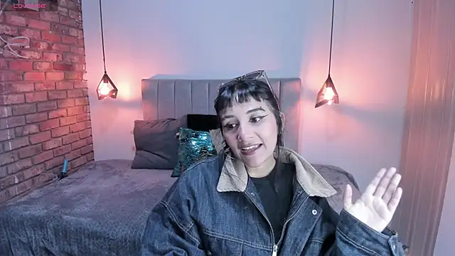 Hanna Clark   online show from May 2026 11:38:01 AM