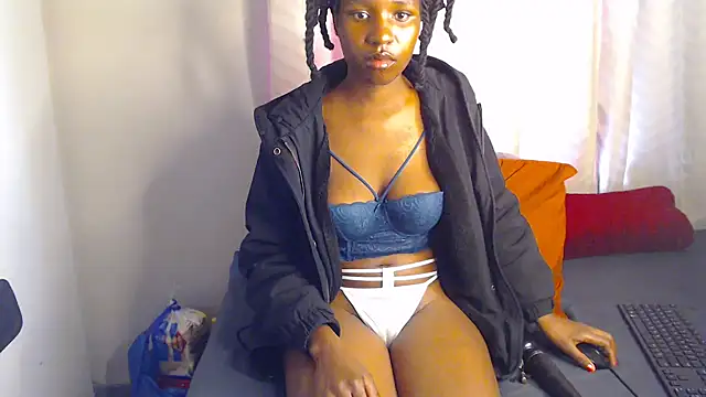 Juicytities20 online show from June 2026 12:30:02 PM