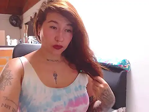 Antonia Ferri online show from April 2026 03:31:02 PM