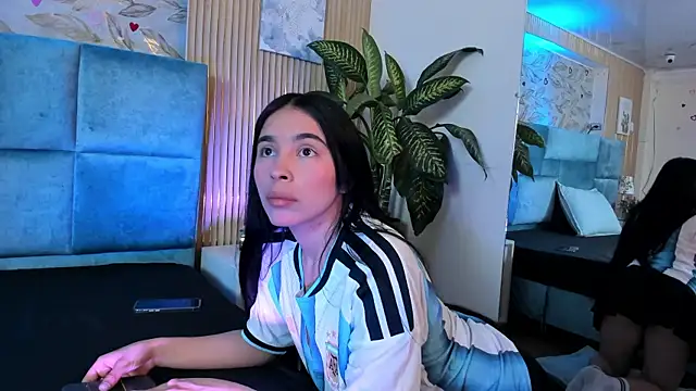 Delphine doll online show from June 2026 01:43:01 PM