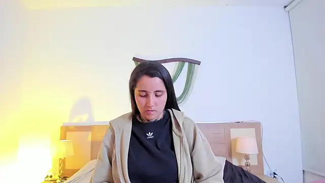 Elisa n Emma online show from April 2026 01:42:02 AM