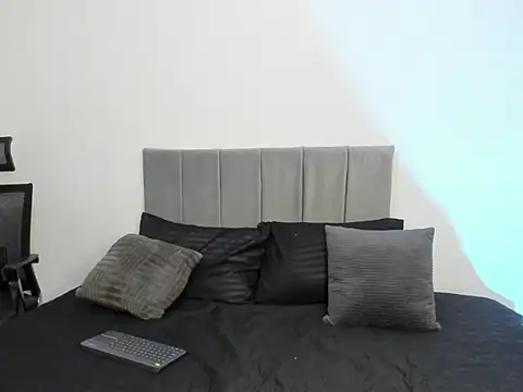 Snapshot of Pamela__83 chatting on April 2026 08:06:01 PM Pamela 83 online show from April 2026 08:06:01 PM