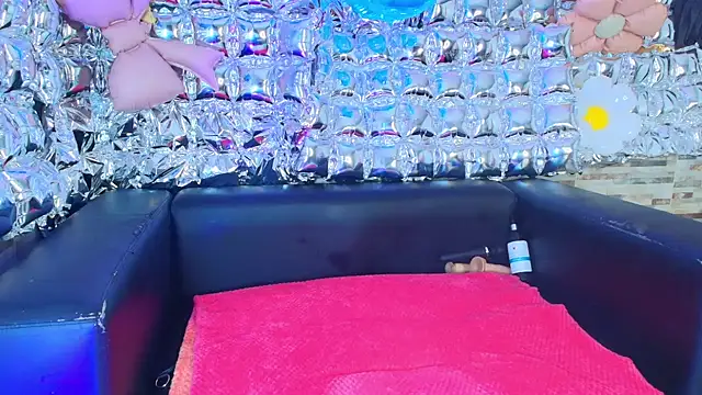 candy-paris online show from May 2026 01:39:01 PM