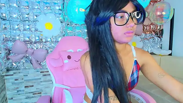 candy-paris online show from June 2026 04:33:01 PM