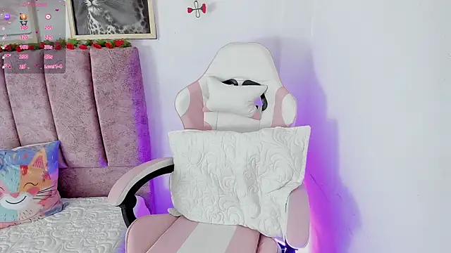 alisson boobs   online show from July 2026 11:00:01 PM