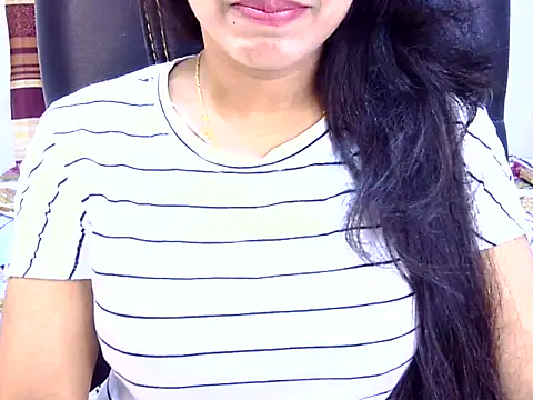 Snapshot of Noor_Zarin chatting on May 2026 06:36:02 PM Noor Zarin online show from May 2026 06:36:02 PM