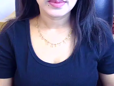 Snapshot of Noor_Zarin chatting on June 2026 06:10:01 PM Noor Zarin online show from June 2026 06:10:01 PM