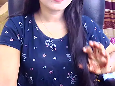 Snapshot of Noor_Zarin chatting on July 2026 11:37:02 PM Noor Zarin online show from July 2026 11:37:02 PM