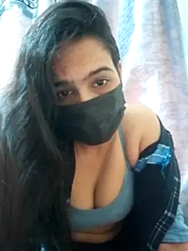 Snapshot of Princy_69 chatting on April 2026 05:52:01 AM Princy 69 online show from April 2026 05:52:01 AM